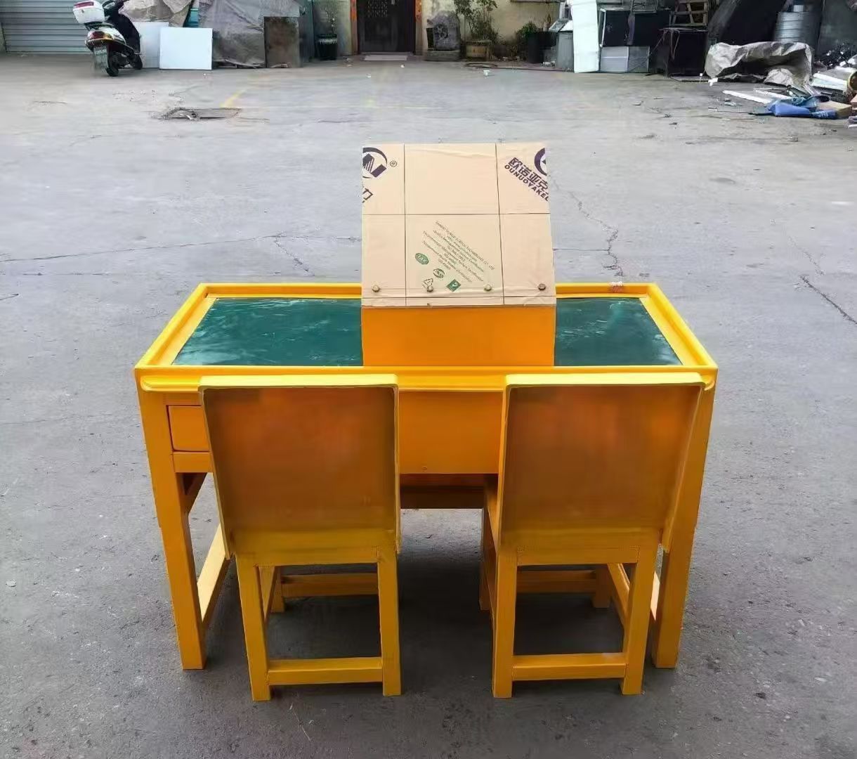 滑县防静电导通桌井下煤矿火工品发放桌：危险品流转的安全守护者
