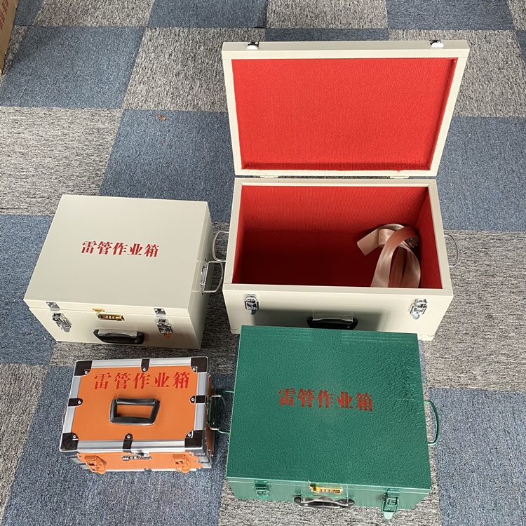 滑县爆破工程作业箱如何选择？玻璃钢与传统材质的全面对比